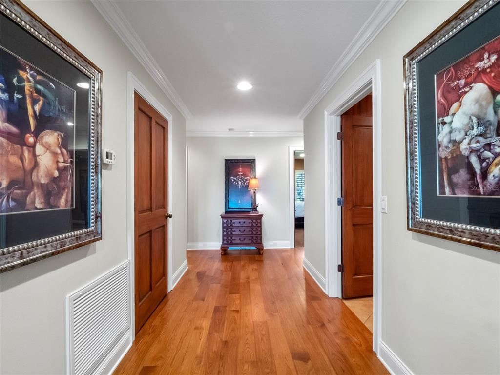 Interior, Recessed Lighting, Wood Texture Flooring