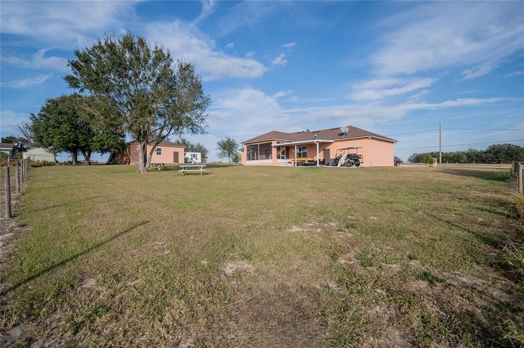 Backyard, Exterior
