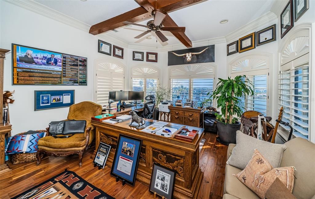 Home Office, Interior, Recessed Lighting, Water, Wooden Beams, Wood Texture Flooring