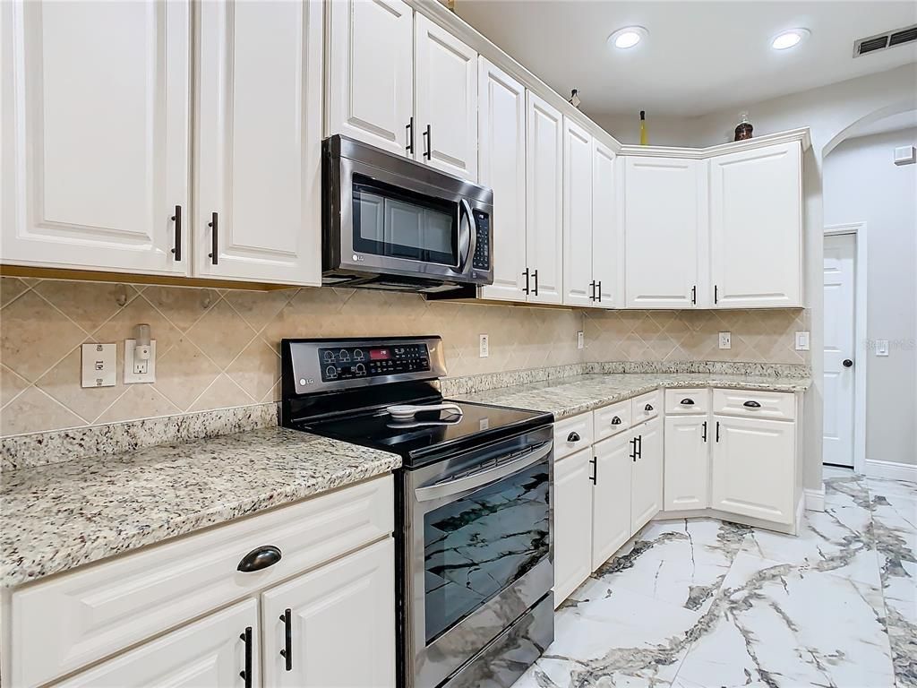 Interior, Kitchen, Marble, Recessed Lighting
