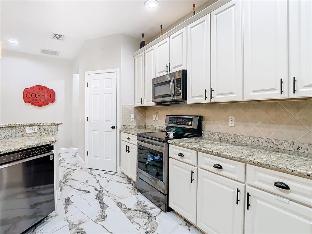 Interior, Kitchen, Marble, Recessed Lighting