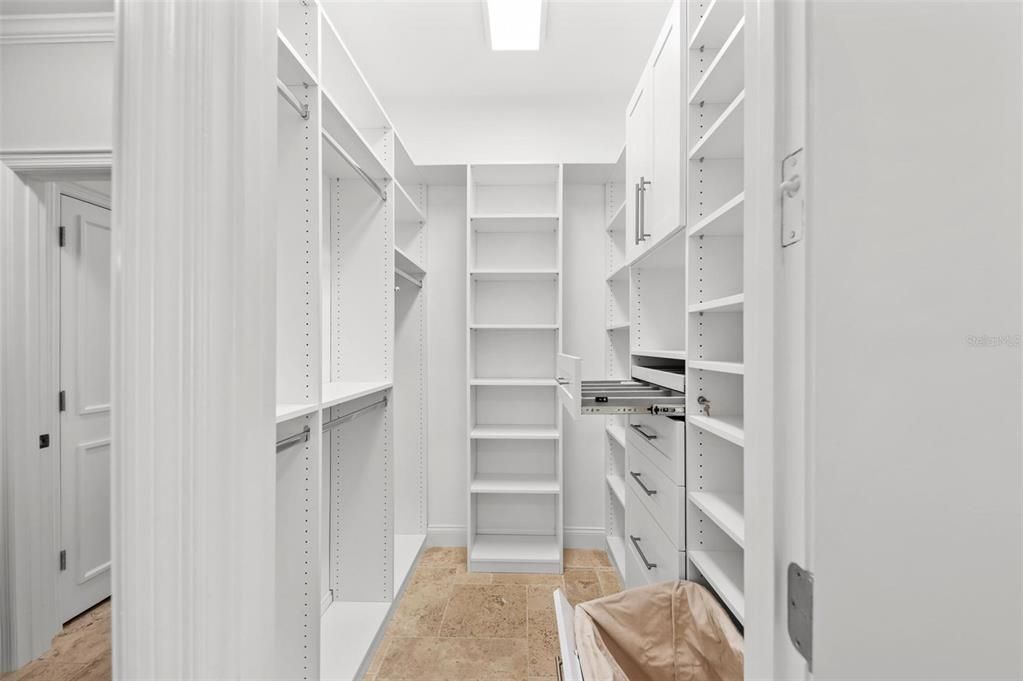 Interior, Walk-in Closets