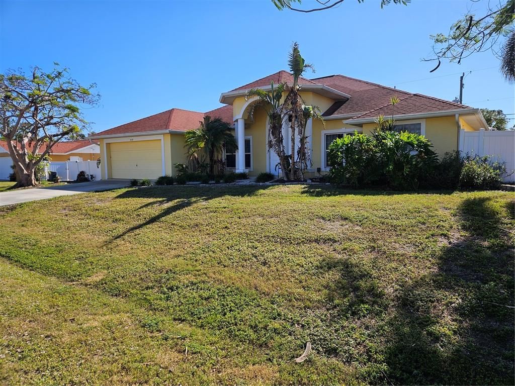 Attached, Backyard, Exterior, Facade, Ranch
