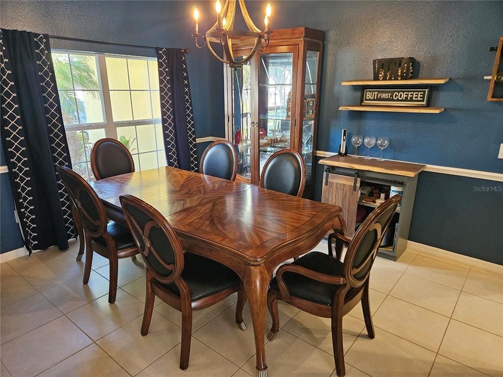 Chandelier, Dining room, Interior