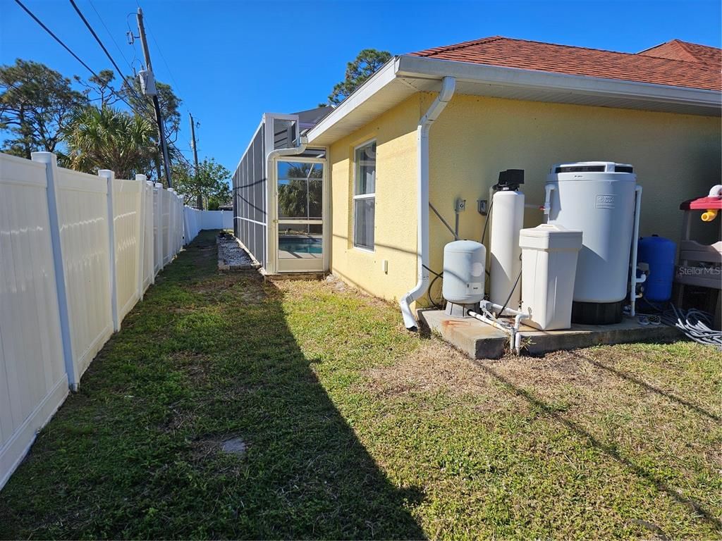 Backyard, Exterior