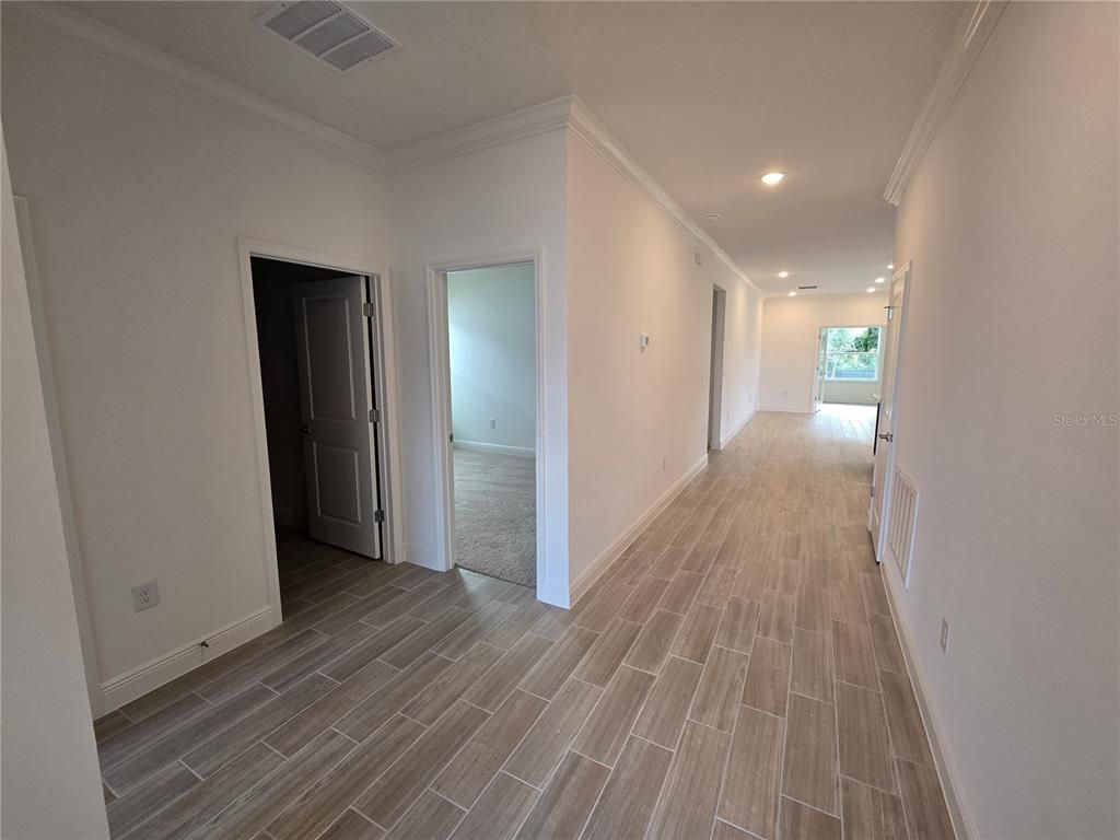 Empty room, Interior, Recessed Lighting, Wood Texture Flooring
