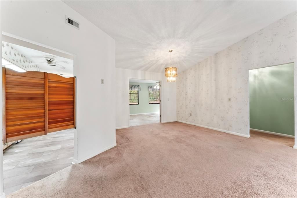 Chandelier, Empty room, Interior, Pendant Lights