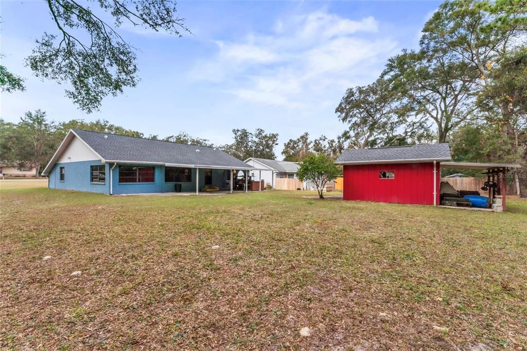 Backyard, Exterior