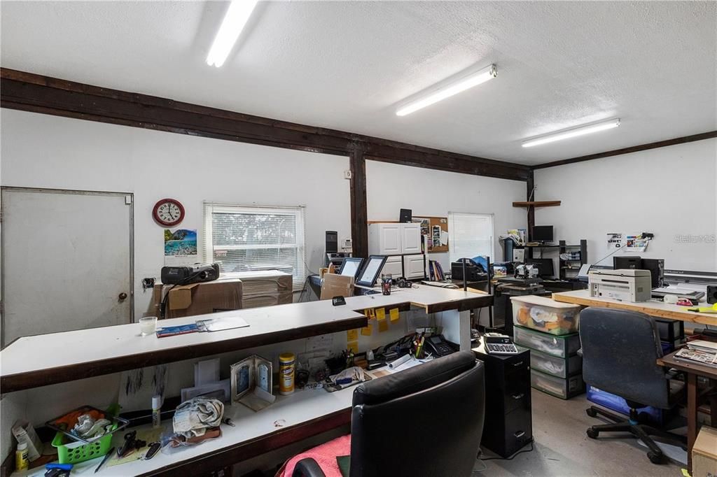 Home Office, Interior