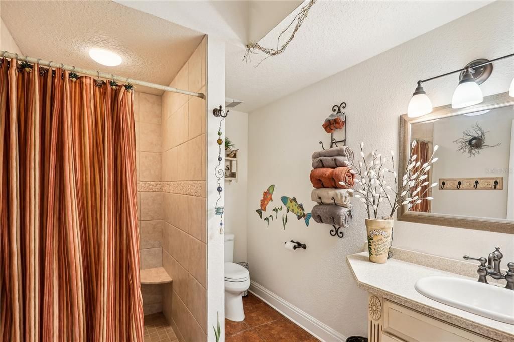 Bathroom, Interior, Recessed Lighting