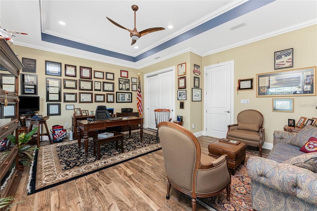Home Office, Interior, Recessed Lighting, Wood Texture Flooring