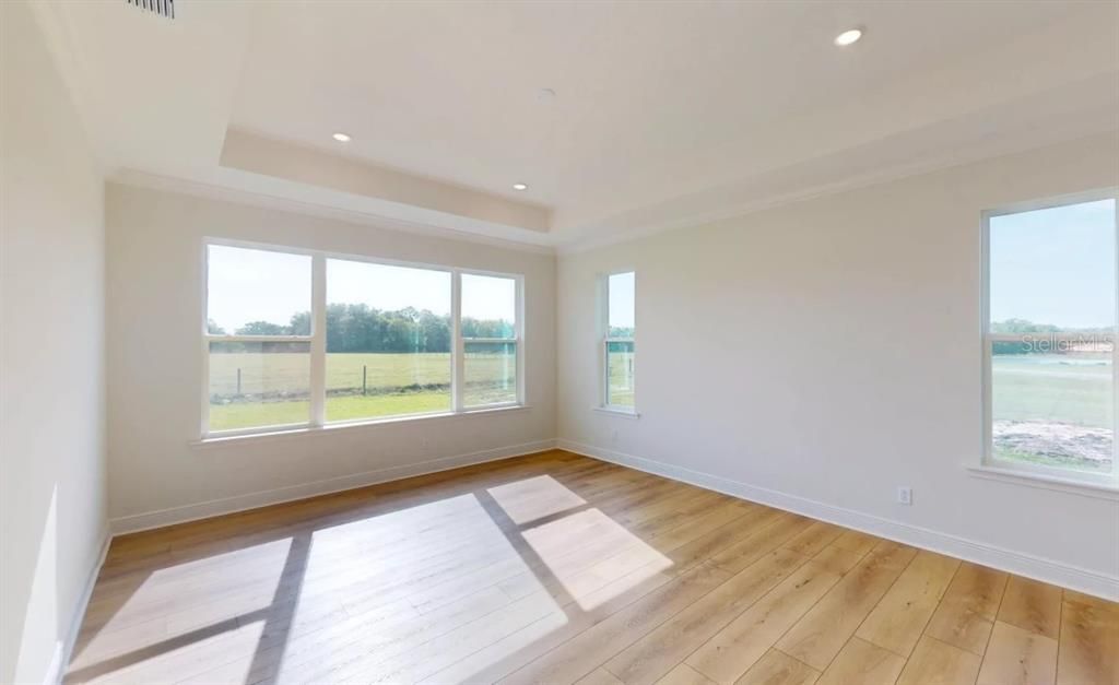 Empty room, Interior, Recessed Lighting, Water, Wood Texture Flooring