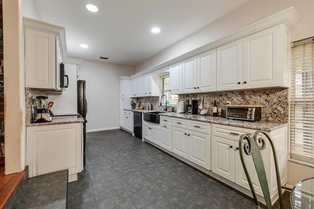 Interior, Kitchen, Recessed Lighting