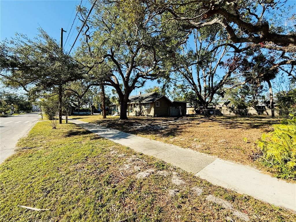 Backyard, Exterior