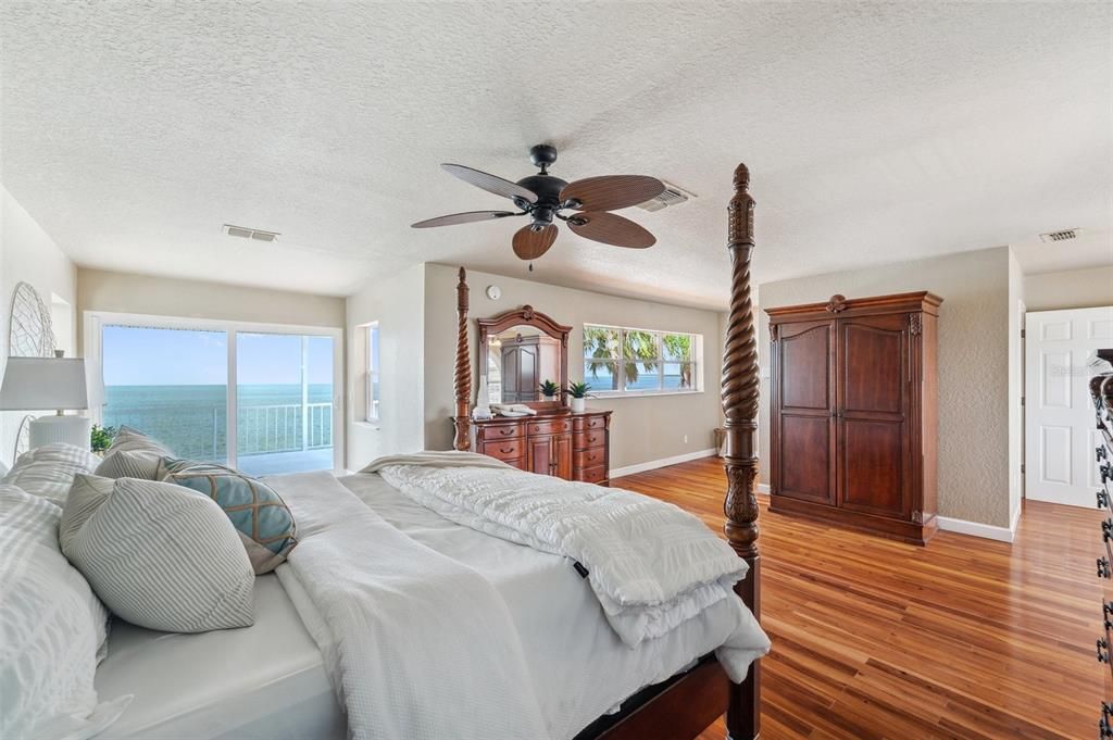 Bedroom, Interior, Water, Wood Texture Flooring