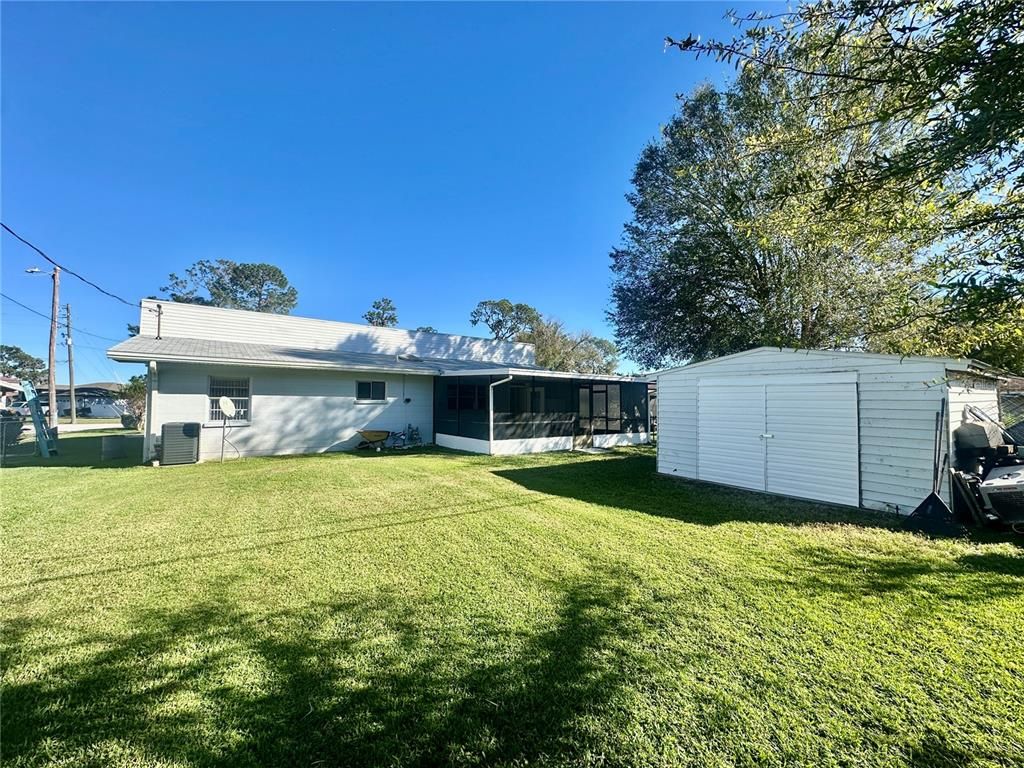 Backyard, Exterior