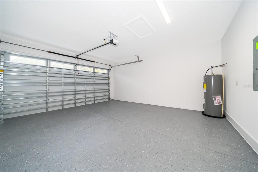 Garage, Interior