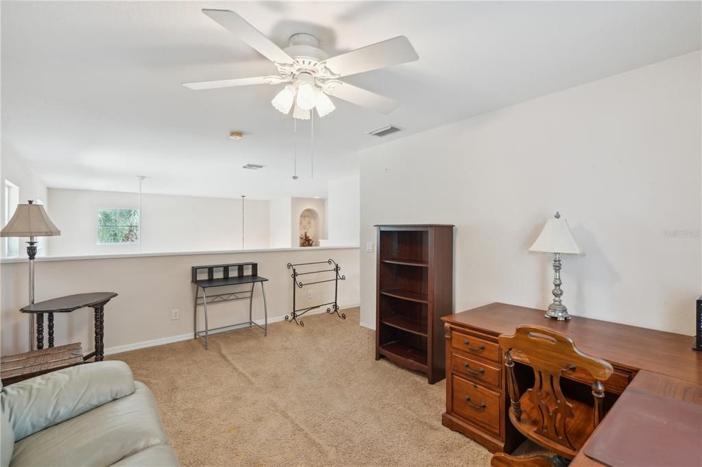 Home Office, Interior