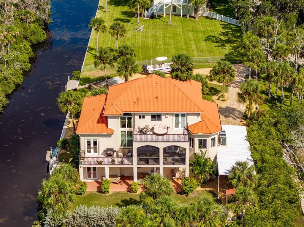 Exterior, Drone