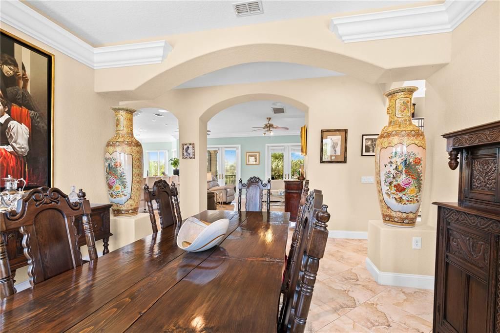 Dining room, Interior