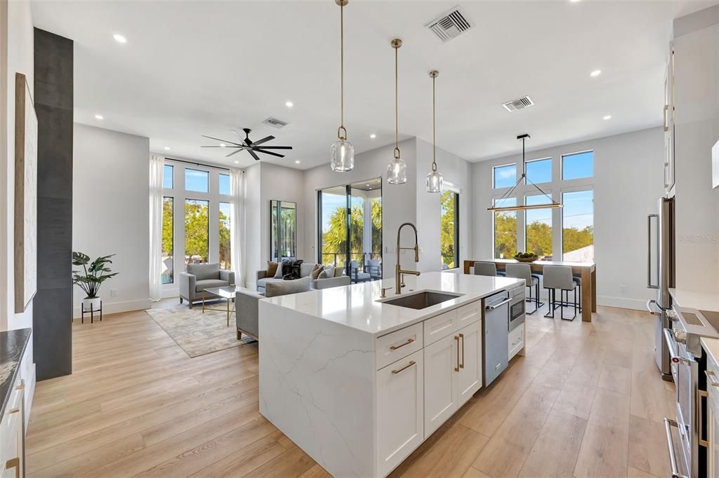 Dining room, Interior, Kitchen, Living room, Pendant Lights, Recessed Lighting, Wood Texture Flooring