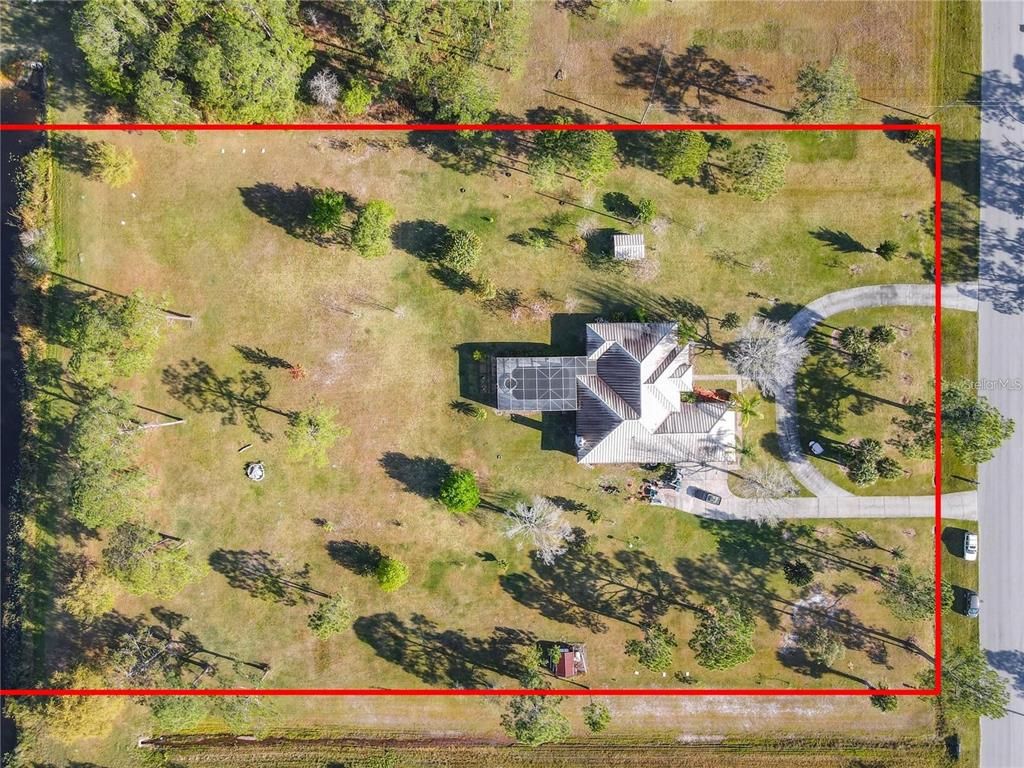 Exterior, Drone
