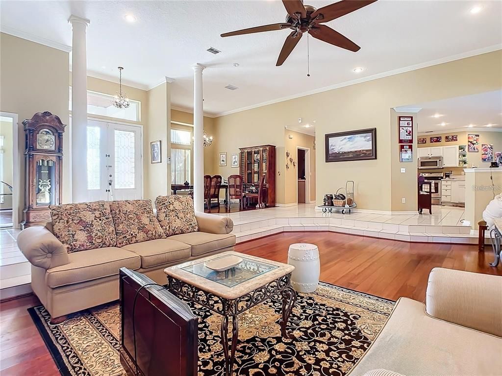 Dining room, Interior, Kitchen, Living room, Pendant Lights, Recessed Lighting, Wood Texture Flooring