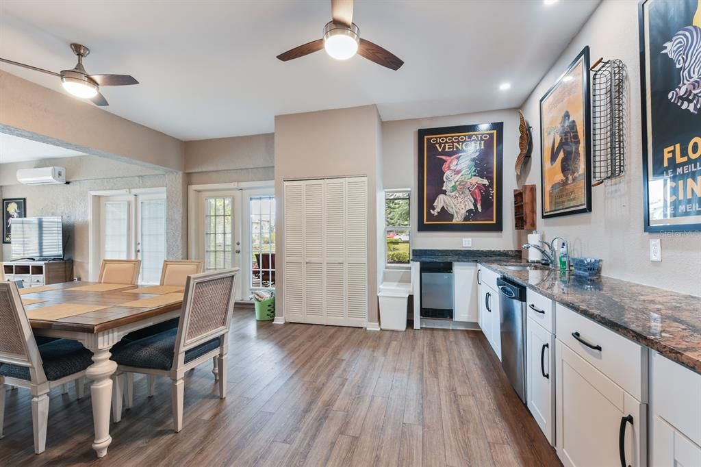 Dining room, Interior, Kitchen, Recessed Lighting, Wood Texture Flooring