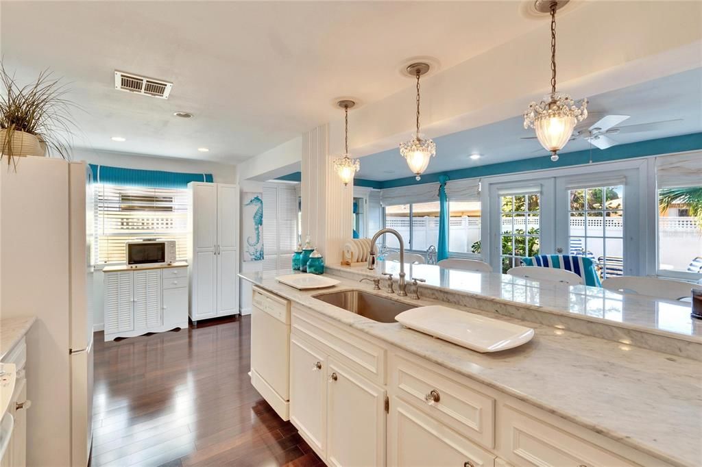 Interior, Kitchen, Pendant Lights, Recessed Lighting, Wood Texture Flooring