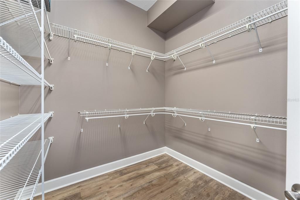 Interior, Walk-in Closets, Wood Texture Flooring