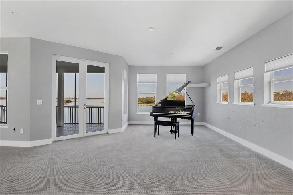 Interior, Piano, Recessed Lighting