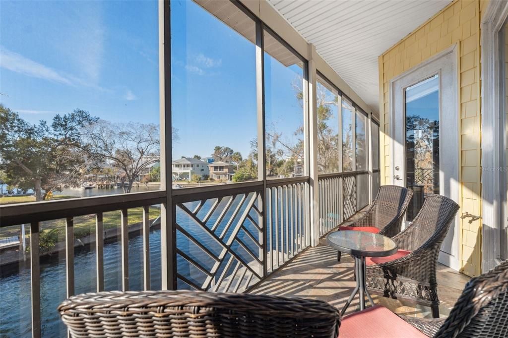 Interior, Sun Room, Water