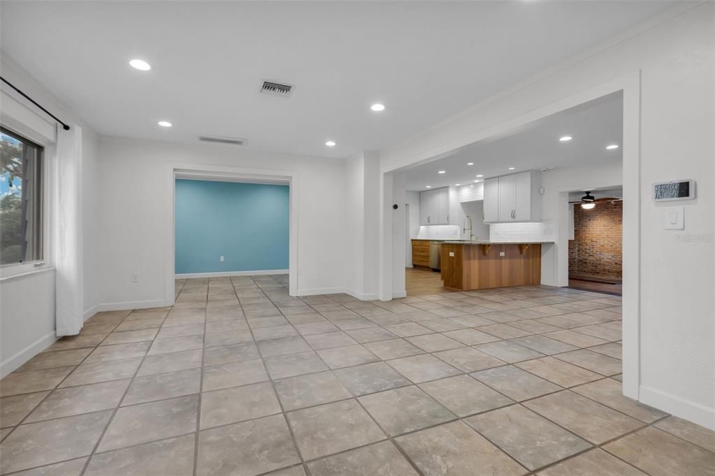 Empty room, Interior, Kitchen, Recessed Lighting