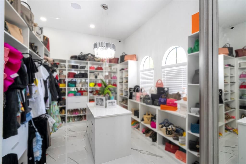 Interior, Marble, Pendant Lights, Recessed Lighting, Walk-in Closets