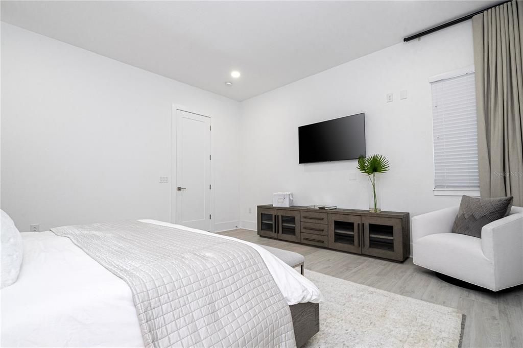 Bedroom, Interior, Recessed Lighting, Wood Texture Flooring