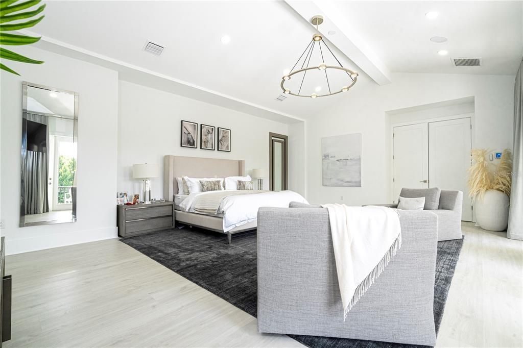 Bedroom, Interior, Pendant Lights, Recessed Lighting, Wood Texture Flooring