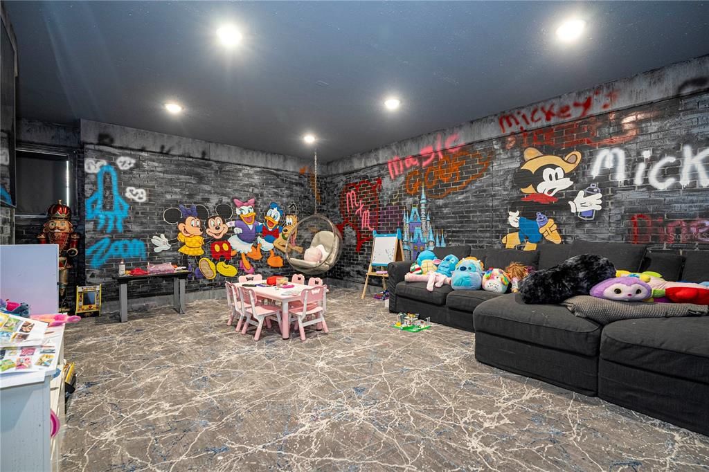 Interior, Living room, Recessed Lighting, Stone Walls