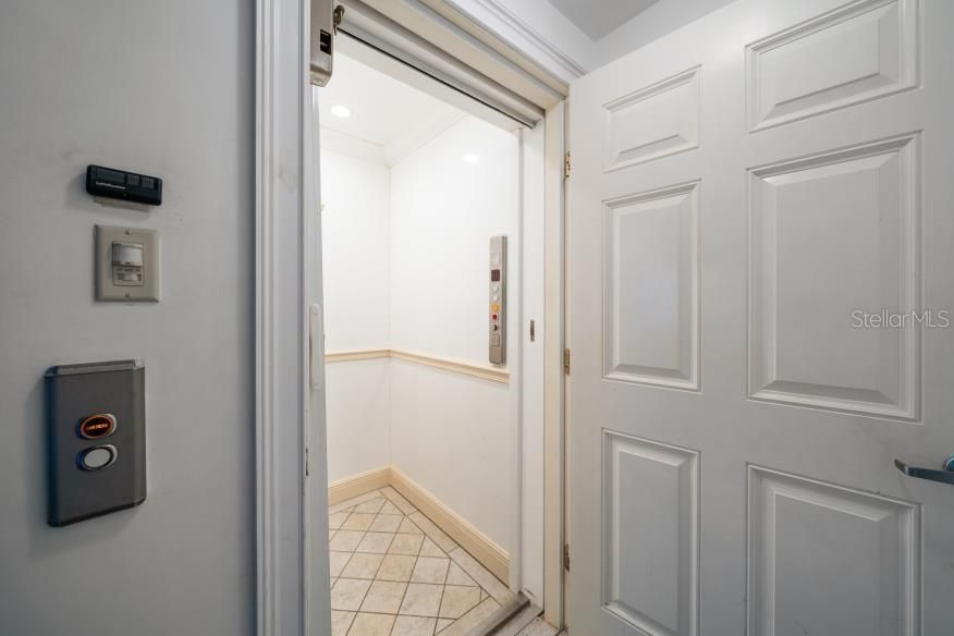 Elevator, Interior, Recessed Lighting