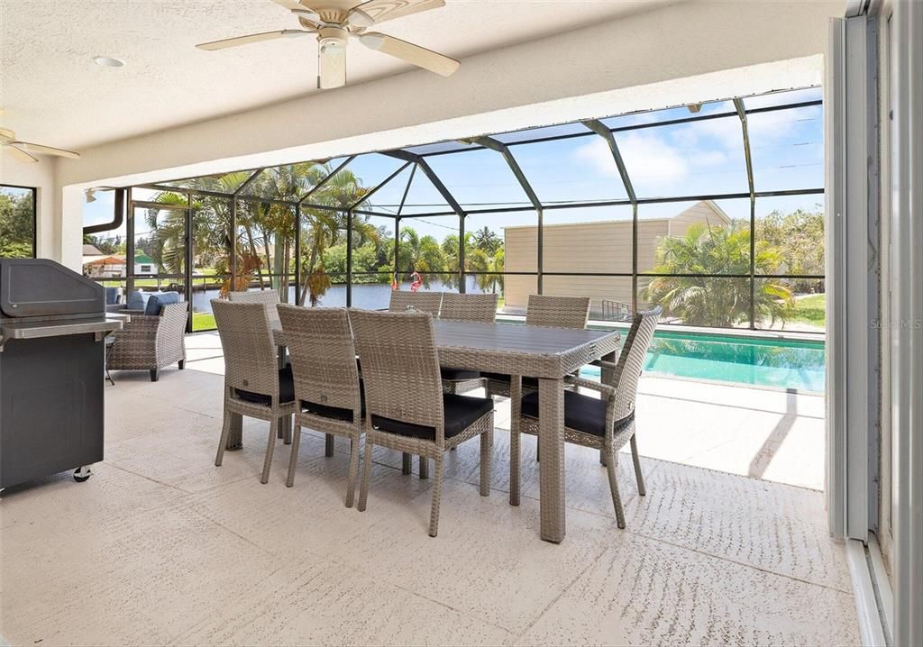 Dining room, Glass Ceilings, Interior, Pool, Sun Room, Water