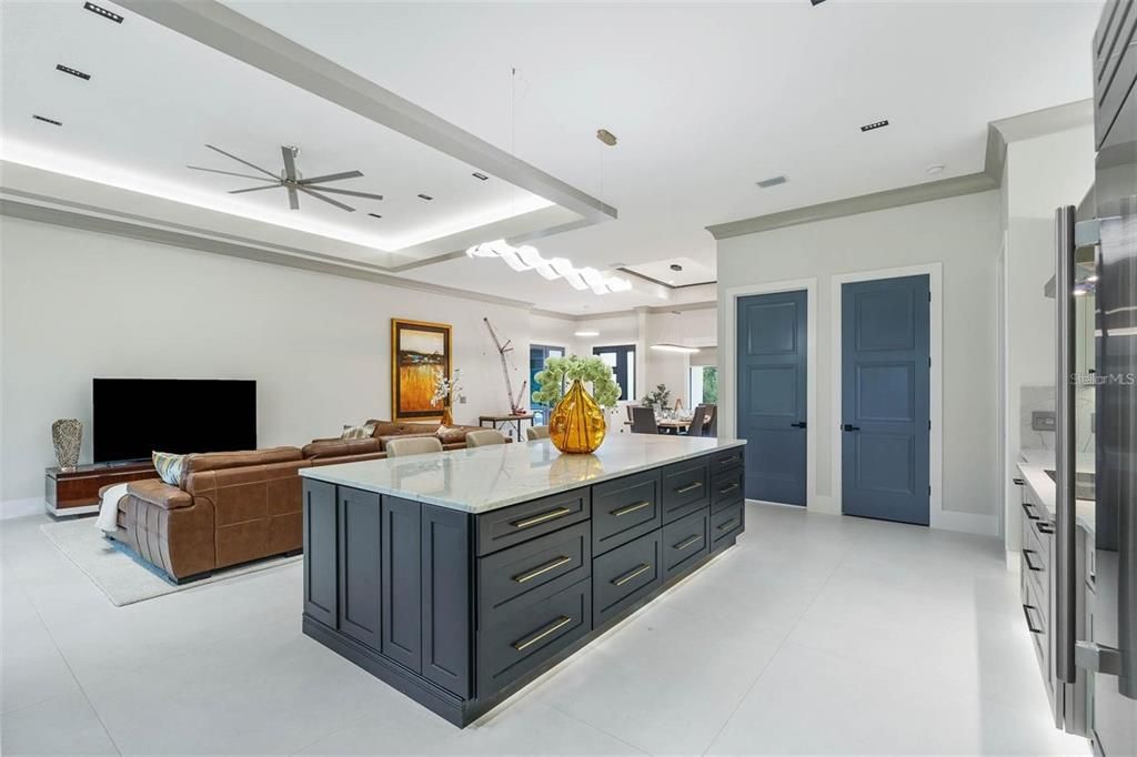 Interior, Kitchen, Living room, Pendant Lights, Recessed Lighting