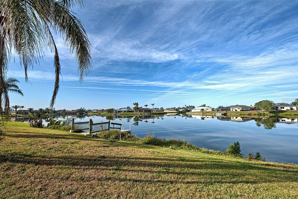 Exterior, Lake