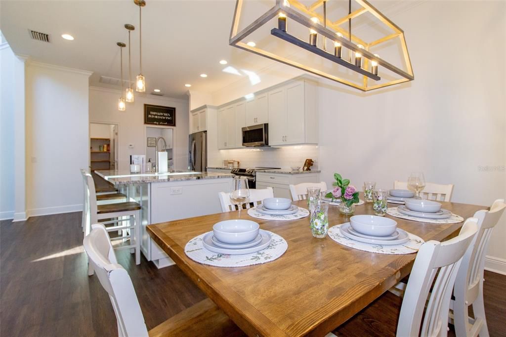 Dining room, Interior, Kitchen, Pendant Lights, Recessed Lighting, Wood Texture Flooring