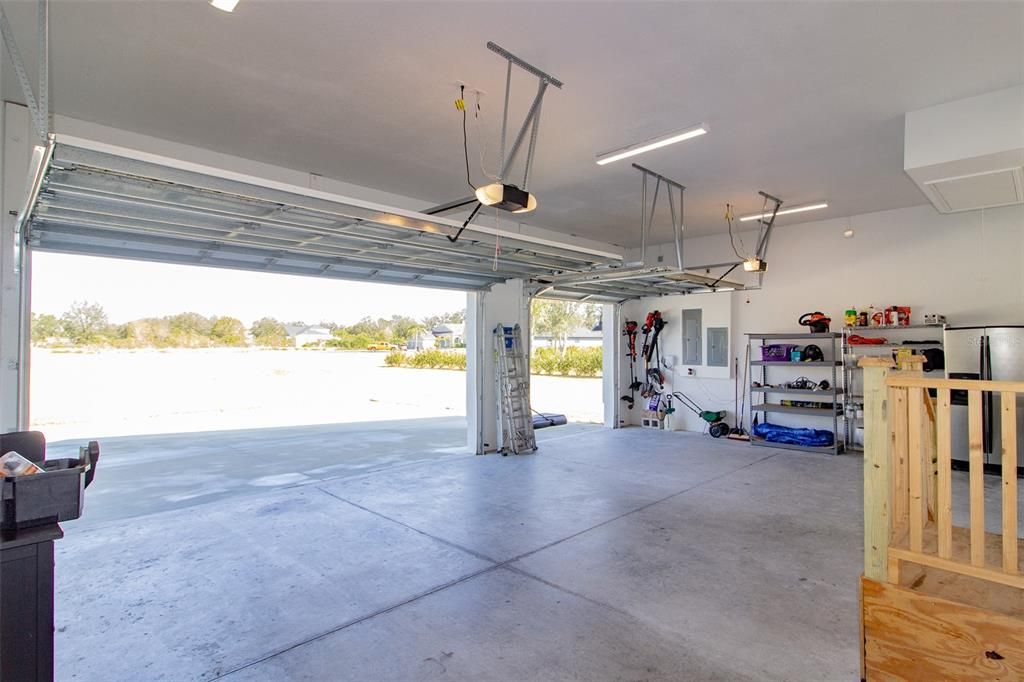 Garage, Interior