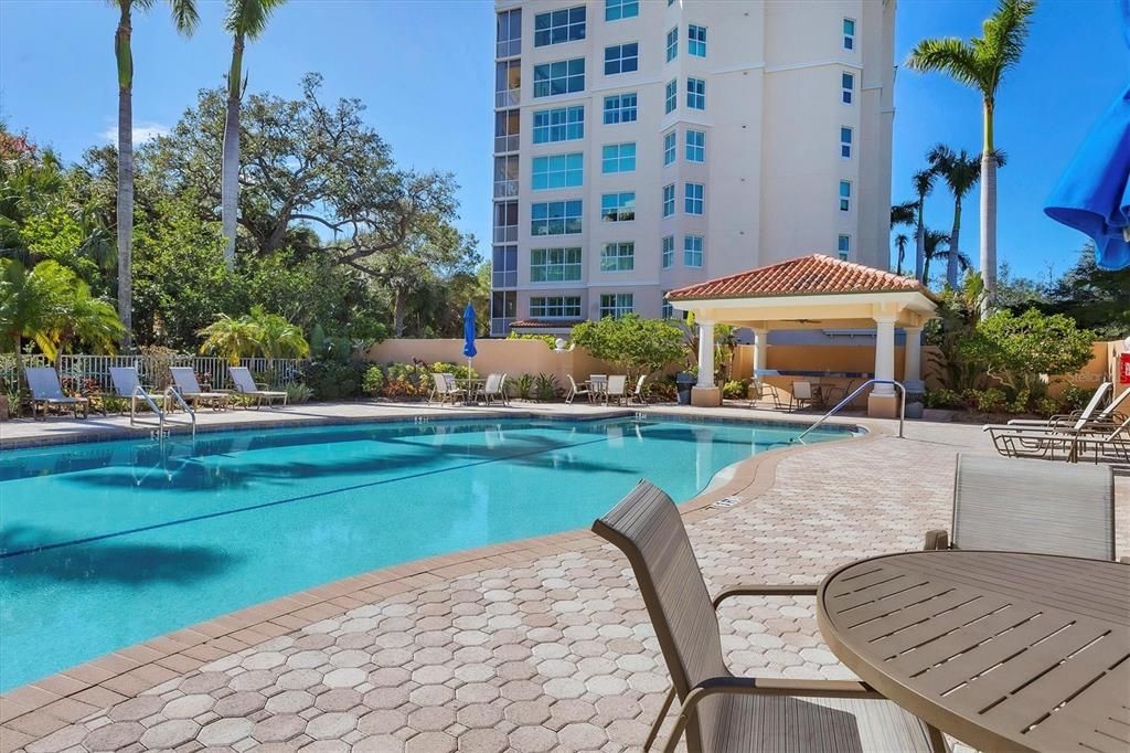 Exterior, Pool