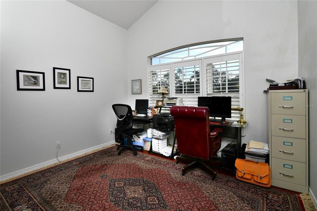 Home Office, Interior