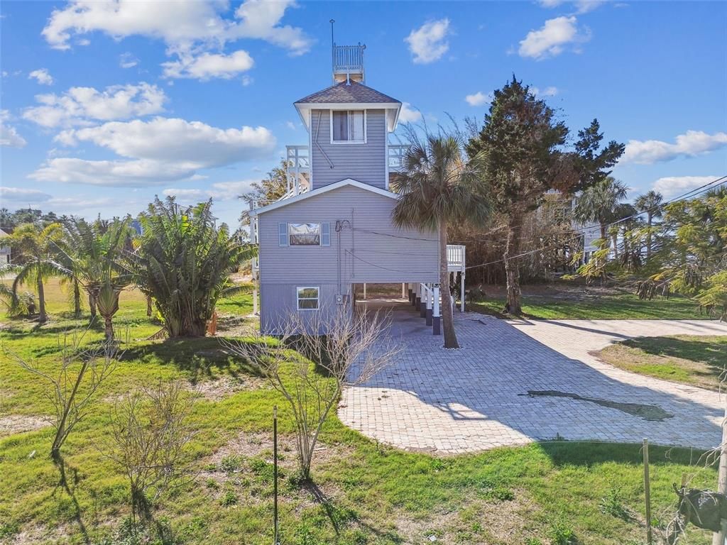 Backyard, Exterior