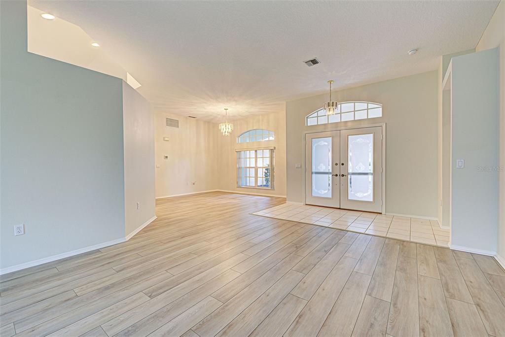 Chandelier, Empty room, Interior, Pendant Lights, Recessed Lighting, Wood Texture Flooring