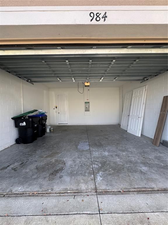 Garage, Interior