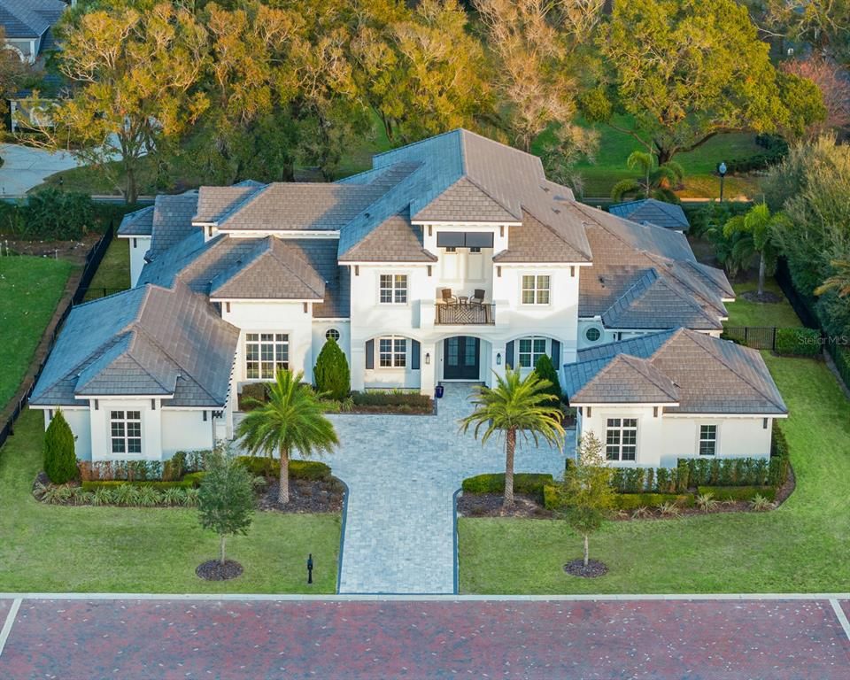 Exterior, Drone