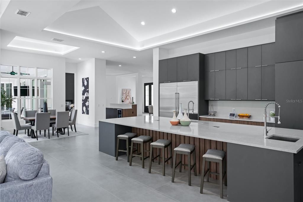 Dining room, Interior, Kitchen, Recessed Lighting, Stainless Steel Appliances